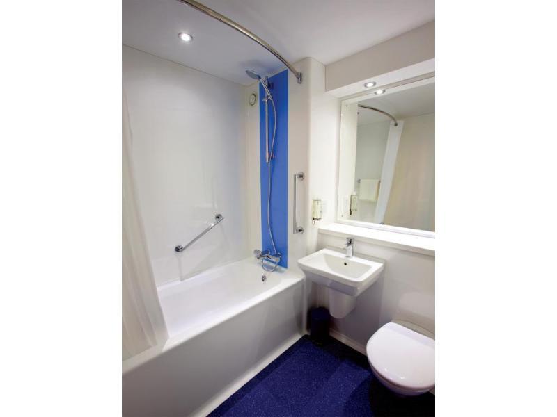 Travelodge Widnes Dış mekan fotoğraf